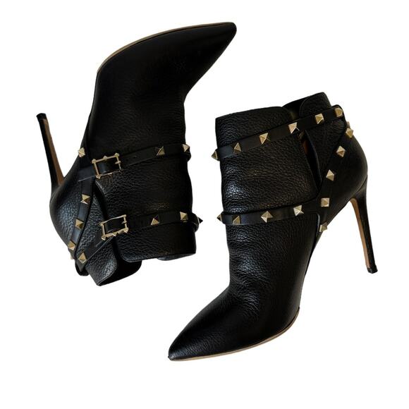Valentino Garavani Black Pebbled Leather Rockstud Ankle Boots Size 40 Gold Studs - Picture 8 of 14